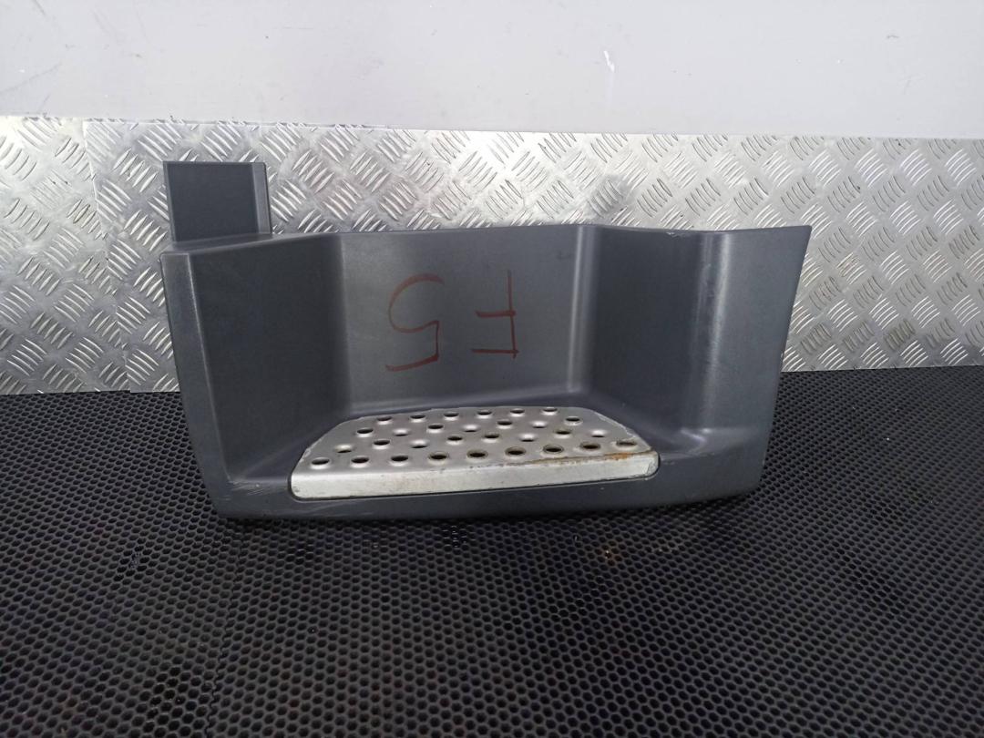 Подножка кабины MAN TGL 1 поколение 2013, 81615100861 - фото №1