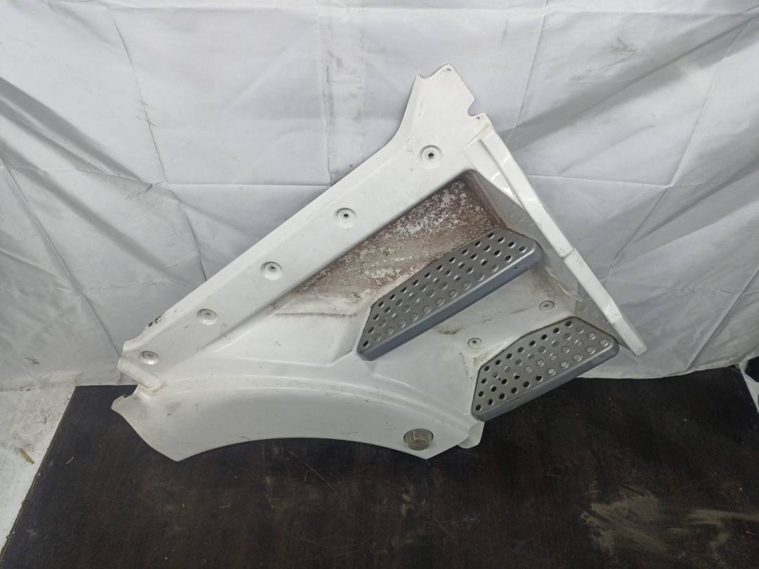 подножка MAN TGX 1 поколение 2012, 81615100922 - фото №1