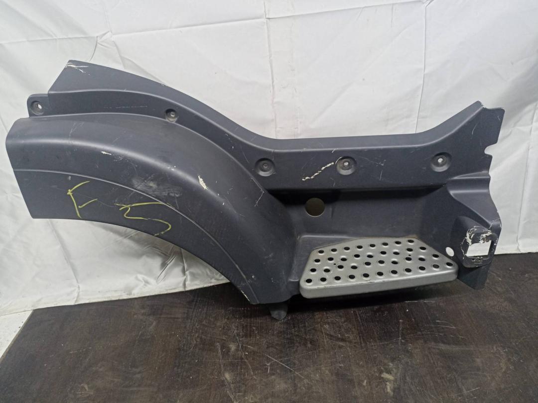 Подножка кабины MAN TGL 1 поколение 2013, 81615100564 - фото №1