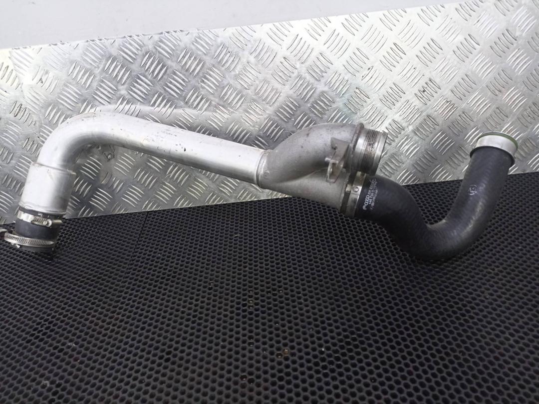 патрубок интеркулера Volkswagen Touareg 2 поколение 2014, 7P0145738, 7P0145738D - фото №1