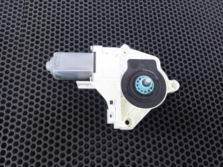 моторчик стеклоподъемника передний правый Volkswagen Touareg 2 поколение 2014, 8K0959802A