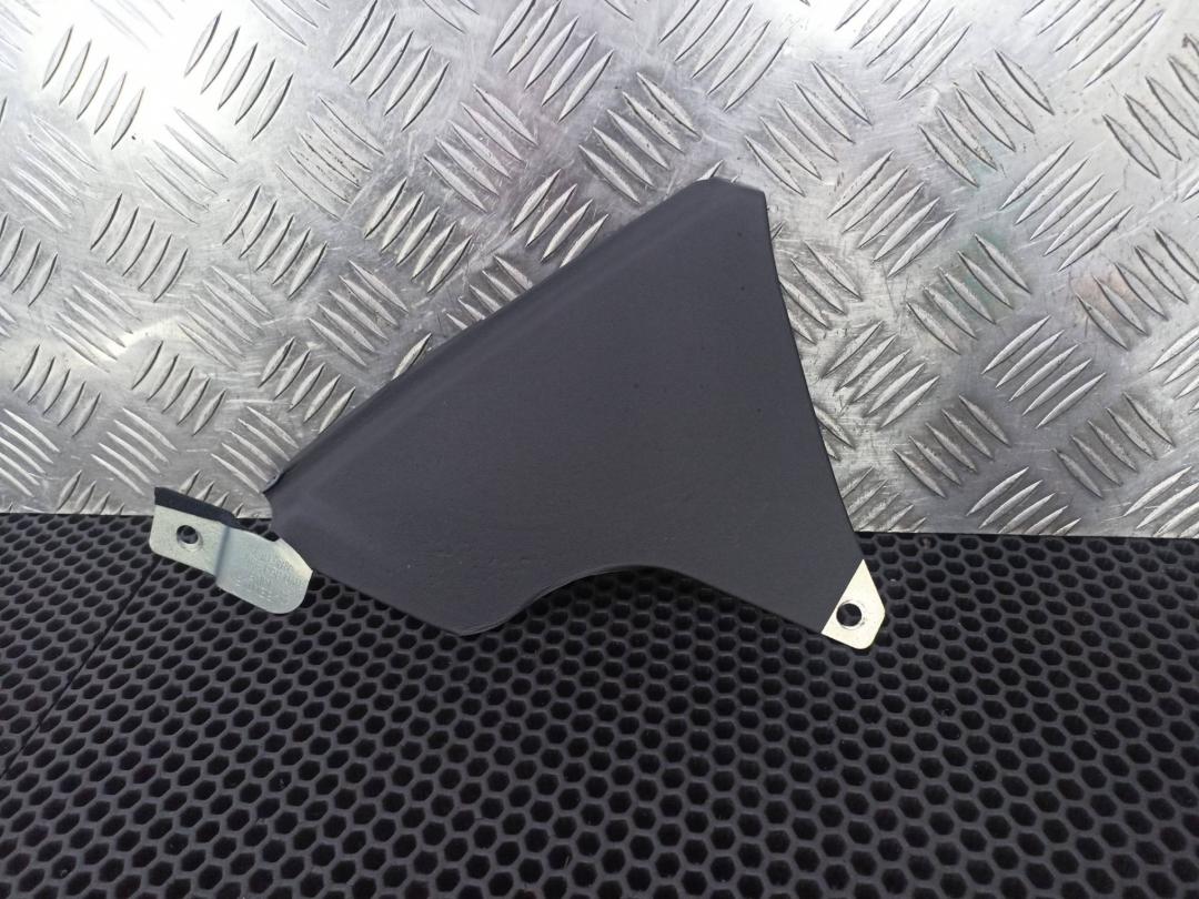 заглушка в торпедо правая Bentley Flying Spur 2 поколение 2015, 3W0863930 - фото №1