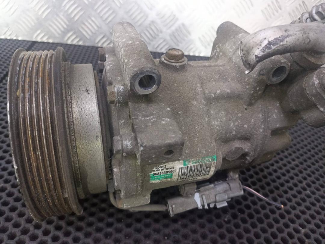 компрессор кондиционера Renault Clio 3 поколение 2007, 8200953359 - фото №1