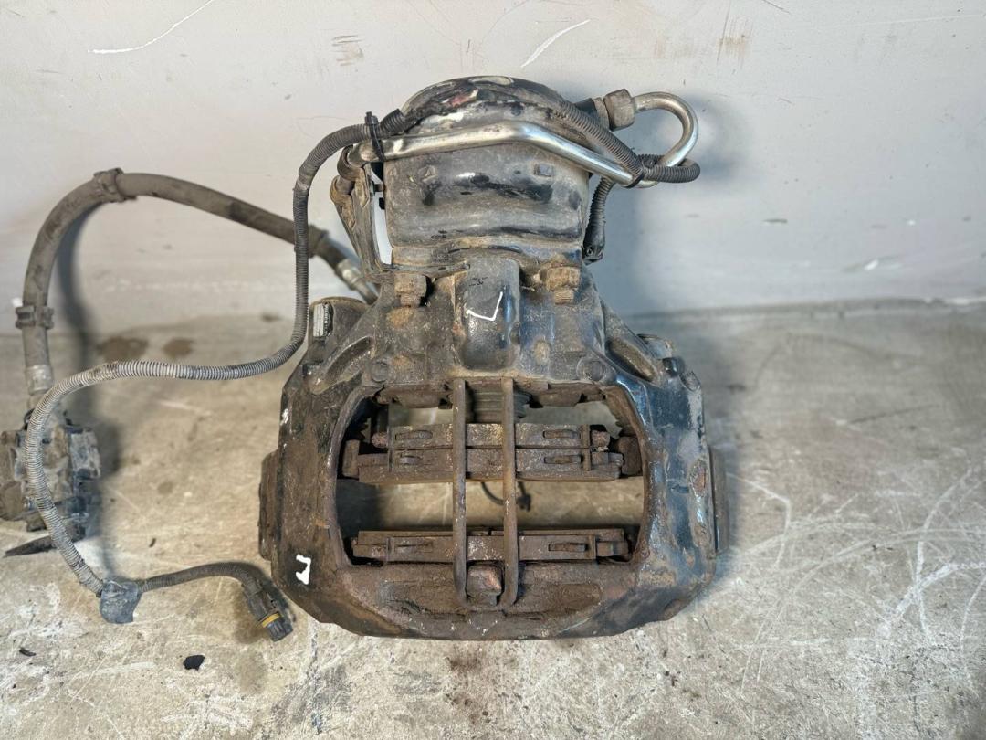 суппорт передний левый MAN TGX 1 поколение 2014, 81508046635 - фото №1