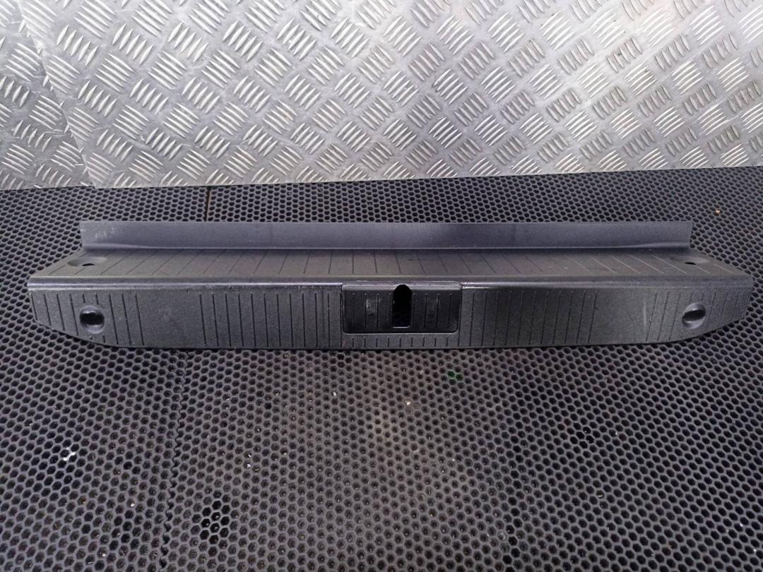 накладка внутренняя на заднюю панель кузова Mercedes-Benz S-Класс W221 2006, A2216900041 - фото №1