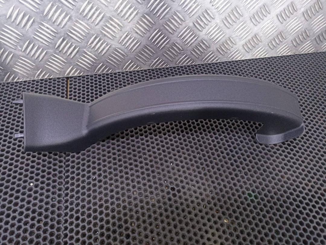 накладка петли багажника правая Mercedes-Benz S-Класс W222/C217/A217 2016, 3.0 л., M 276.824, бензин, A2226930217 - фото №1