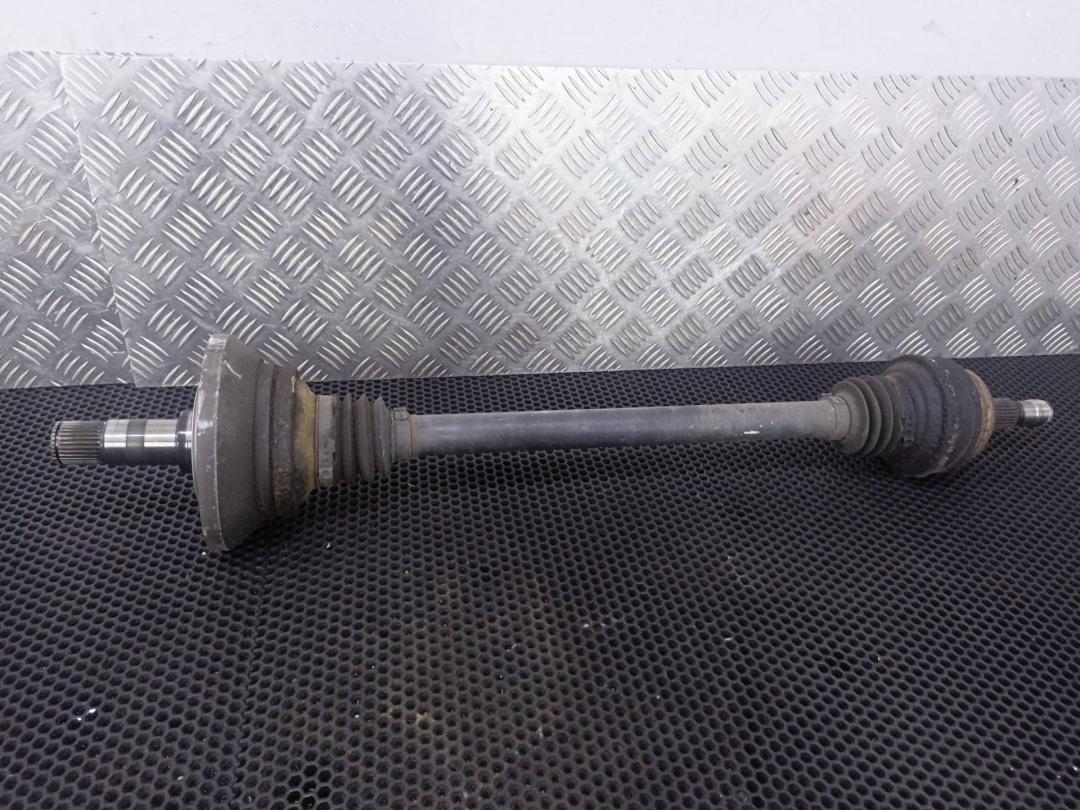 полуось задняя (приводной вал, ШРУС) Mercedes-Benz S-Класс W222/C217/A217 2016, 3.0 л., M 276.824, бензин, A2223507802 - фото №1