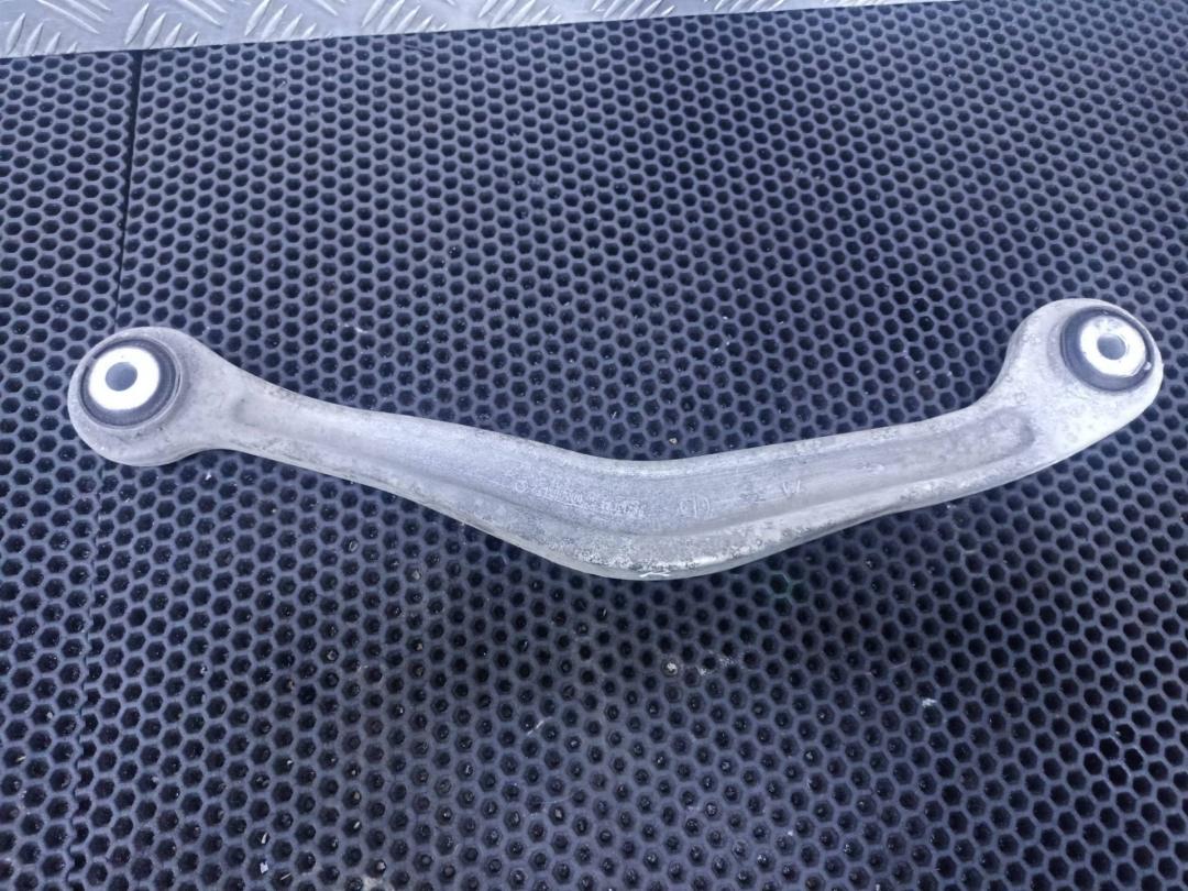 рычаг задний правый Mercedes-Benz S-Класс W222/C217/A217 2016, 3.0 л., M 276.824, бензин, A2213520005 - фото №1