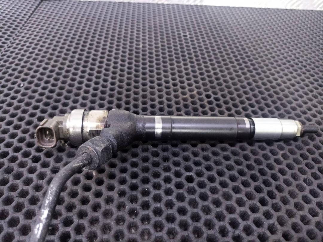 форсунка Peugeot Boxer 2 поколение 2010, 6C1Q9K546AC - фото №1