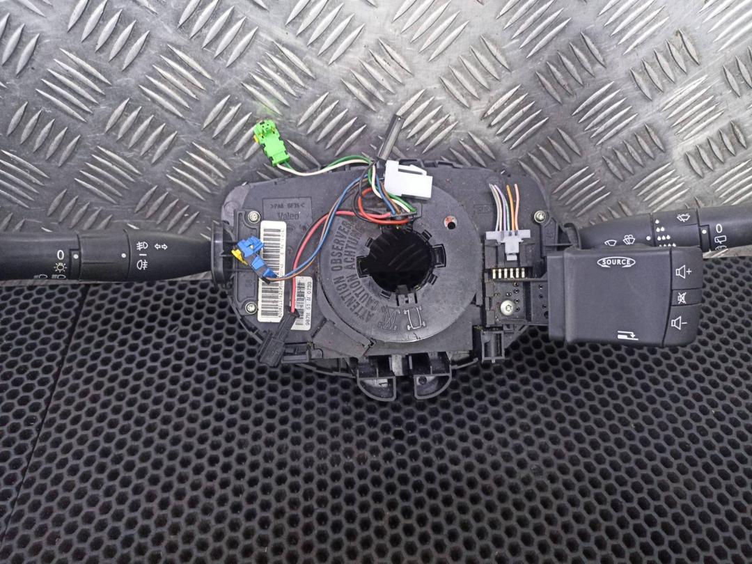 переключатель подрулевой (стрекоза) Renault Megane 2 поколение 2006, 8200213762 - фото №1