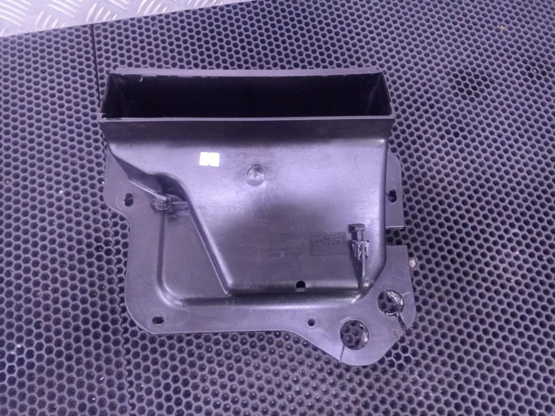 планка под капот Ford Transit 7 поколение 2012, 8C1119740AD - фото №1