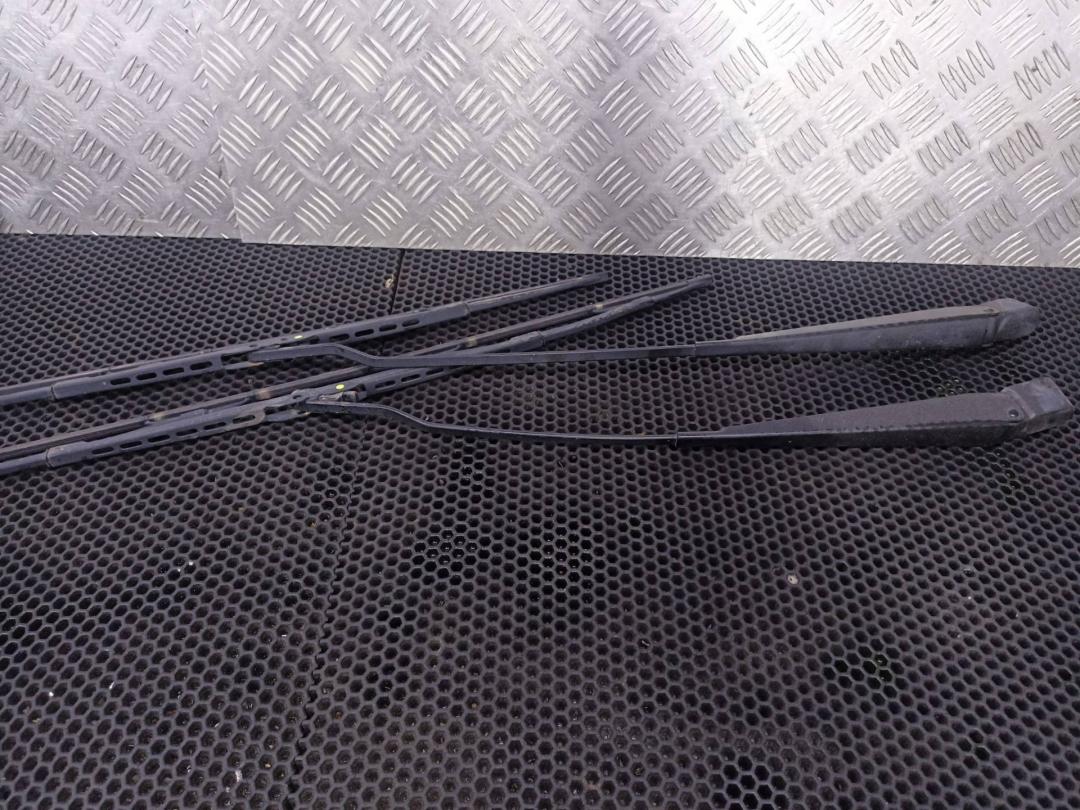 щеткодержатель (поводок стеклоочистителя, дворник) Ford Transit 7 поколение 2012, 6C1117526DA, 6C1117526BA - фото №1