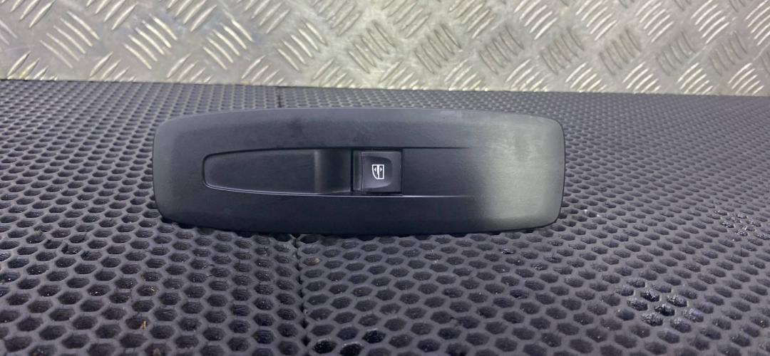 стеклоподъемник передний правый Renault Megane 4 поколение (2016 - 2020), 809605274R - фото №1