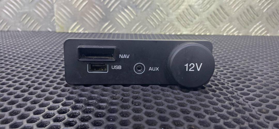 блок управления USB Jaguar XF X260 (2015 - 2026), FK7219C166BC - фото №1