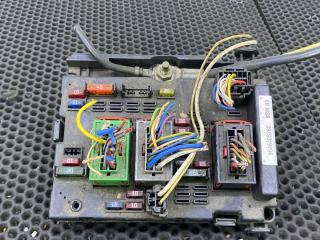 блок предохранителей Peugeot 307 1 поколение (2001 - 2005), 9646405280