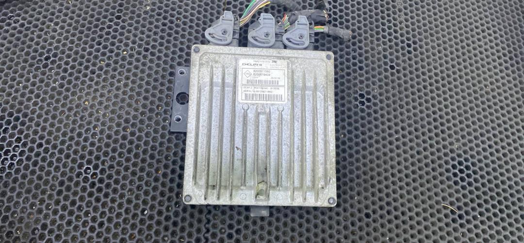 блок управления (другие) Renault Kangoo 2 поколение 2009, 8200911560 - фото №1