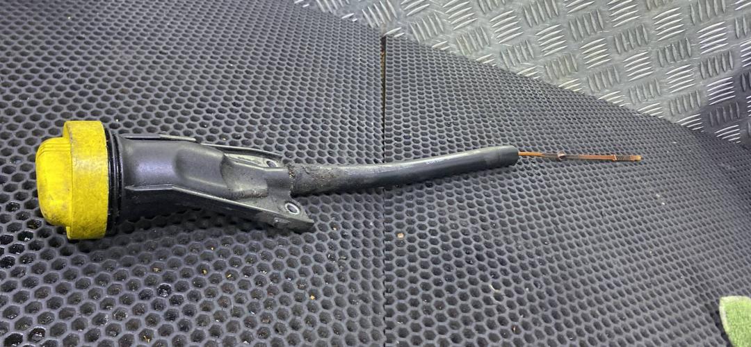 щуп двигателя Renault Scenic 3 поколение 2011, 1.4 л., H4J 700, бензин, 8200722806 - фото №1