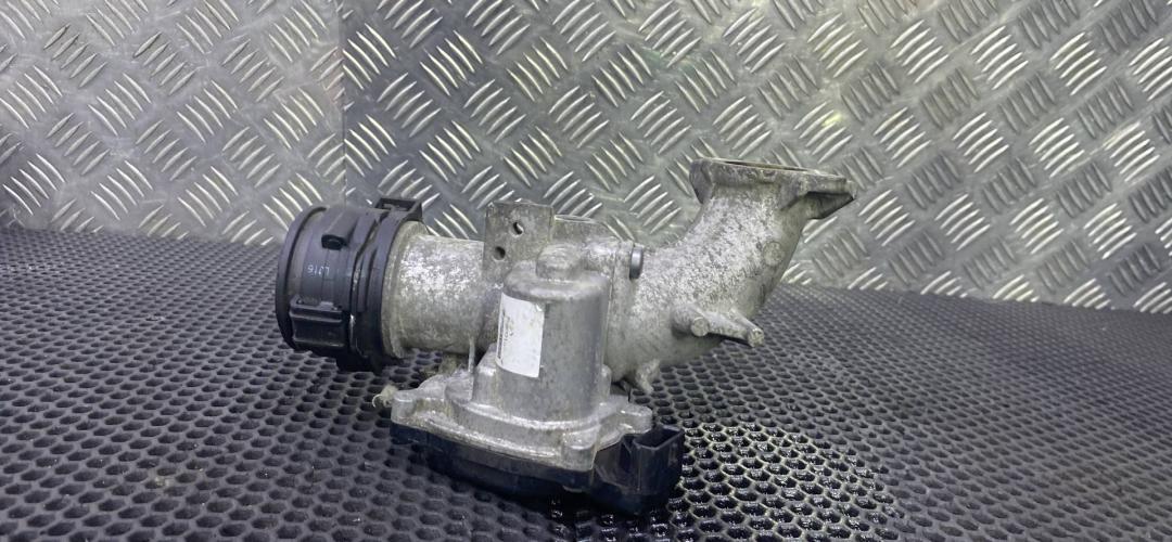 заслонка дроссельная Renault Scenic 3 поколение 2012, 8200614985 - фото №1