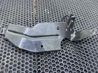 кронштейн (крепление) Renault Kadjar 1 поколение (2015 - 2018), 241375728R