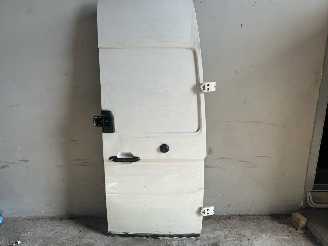 дверь задняя распашная правая Volkswagen Crafter 2 поколение 2020, 2E1827092 - фото №1