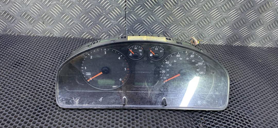 щиток приборов (приборная панель) Volkswagen Transporter T5 2007, 88311346 - фото №1