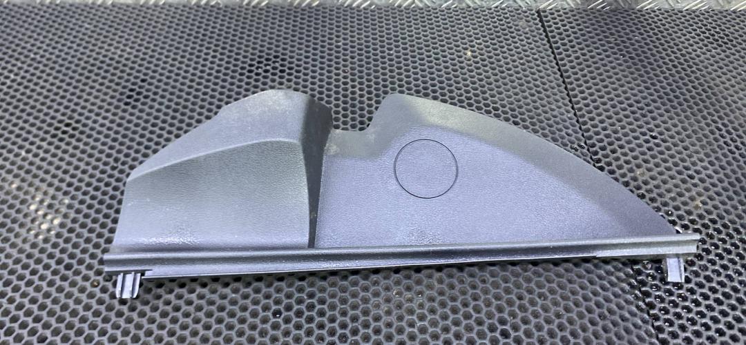 накладка на торпедо (консоль) Opel Vivaro B (2014 - 2018), 689211920R - фото №1