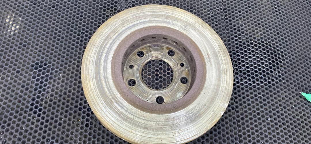 диск тормозной передний Renault Trafic 3 поколение (2014 - 2026), 7711130076 - фото №1