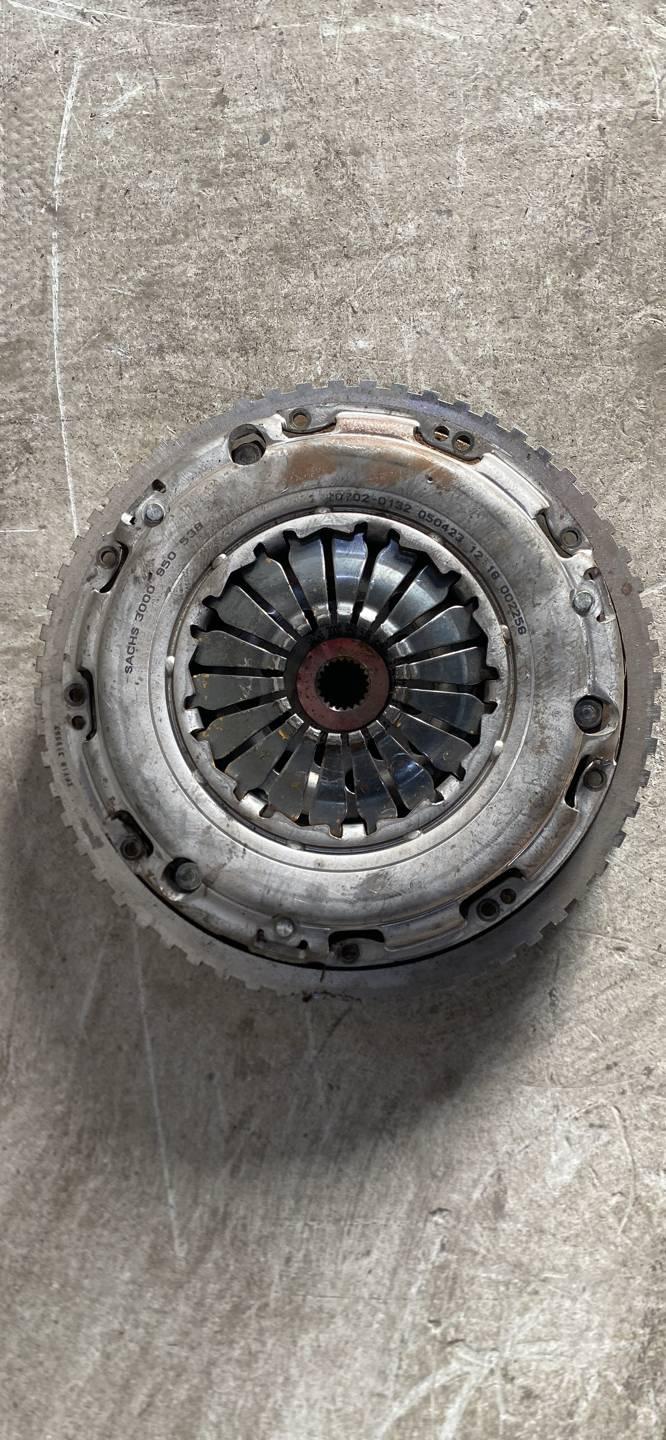 комплект сцепления Renault Duster 1 поколение 2012, 300950538 - фото №1