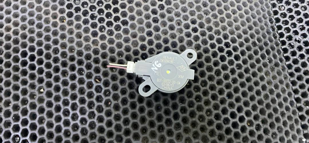 динамик Nissan Terrano D10 (2014 - 2026), 256509418R - фото №1