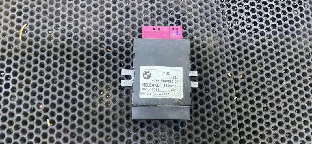 блок управления топливным насосом BMW 5 серия E60/E61 (2002 - 2007), 16147169960-01 - фото №1