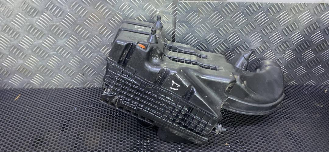 корпус воздушного фильтра Renault Laguna 3 поколение (2007 - 2012), 8200787623 - фото №1