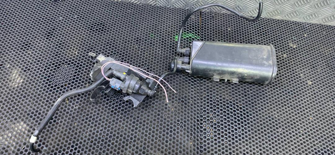 адсорбер Renault Megane 4 поколение (2016 - 2020), 8201463161 - фото №1