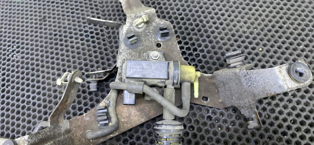 электромагнитный клапан Volkswagen Passat B7 (2010 - 2015), 1K0906627 - фото №1