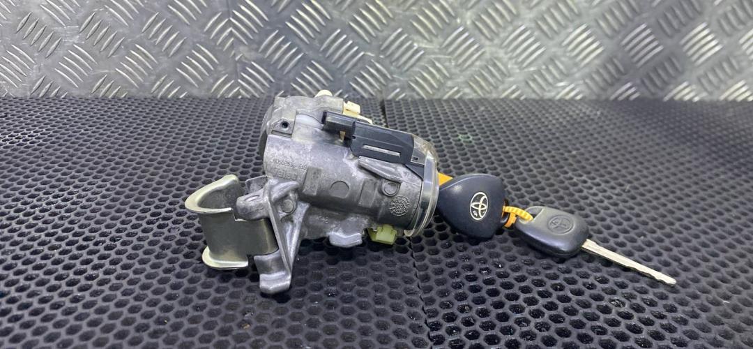 замок зажигания Toyota Avensis 3 поколение (T270) 2010, 89783-0F010 - фото №1