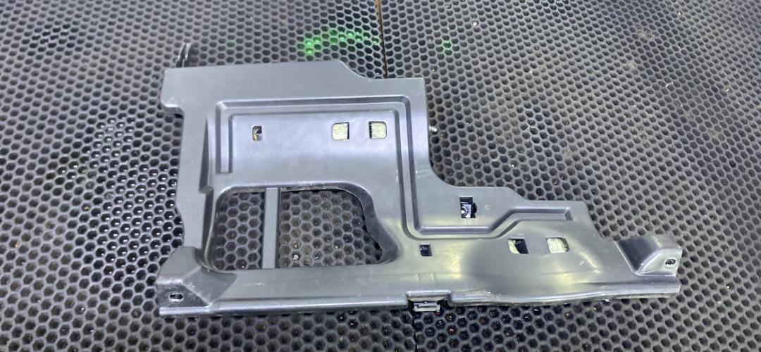 накладка на торпедо (консоль) Toyota Verso 1 поколение (2009 - 2013), 556060F030 - фото №1