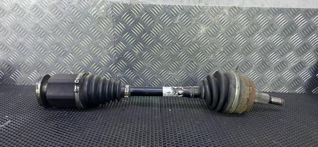 полуось передняя левая (приводной вал, ШРУС) Volkswagen Transporter T5 (2003 - 2009), 7H0407271 - фото №1