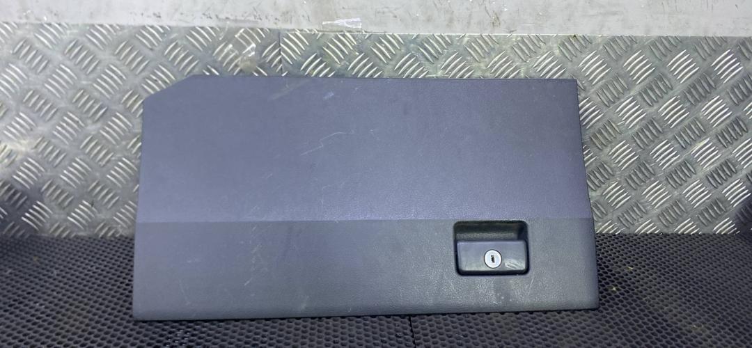 бардачок Toyota Verso 1 поколение 2011, 555510F020 - фото №1