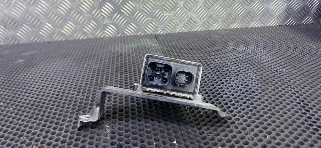 блок реле Ford Transit Custom 1 поколение (2012 - 2019), BK2112B681AA - фото №1