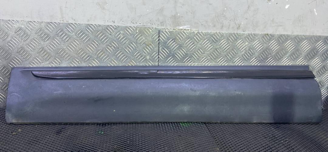 молдинг двери передней левой Land Rover Range Rover Evoque L538 (2011 - 2015), BJ32-21065BJ - фото №1