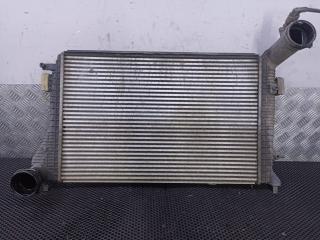 интеркулер Volkswagen Caddy 3 поколение 2008, 1K0145803AL