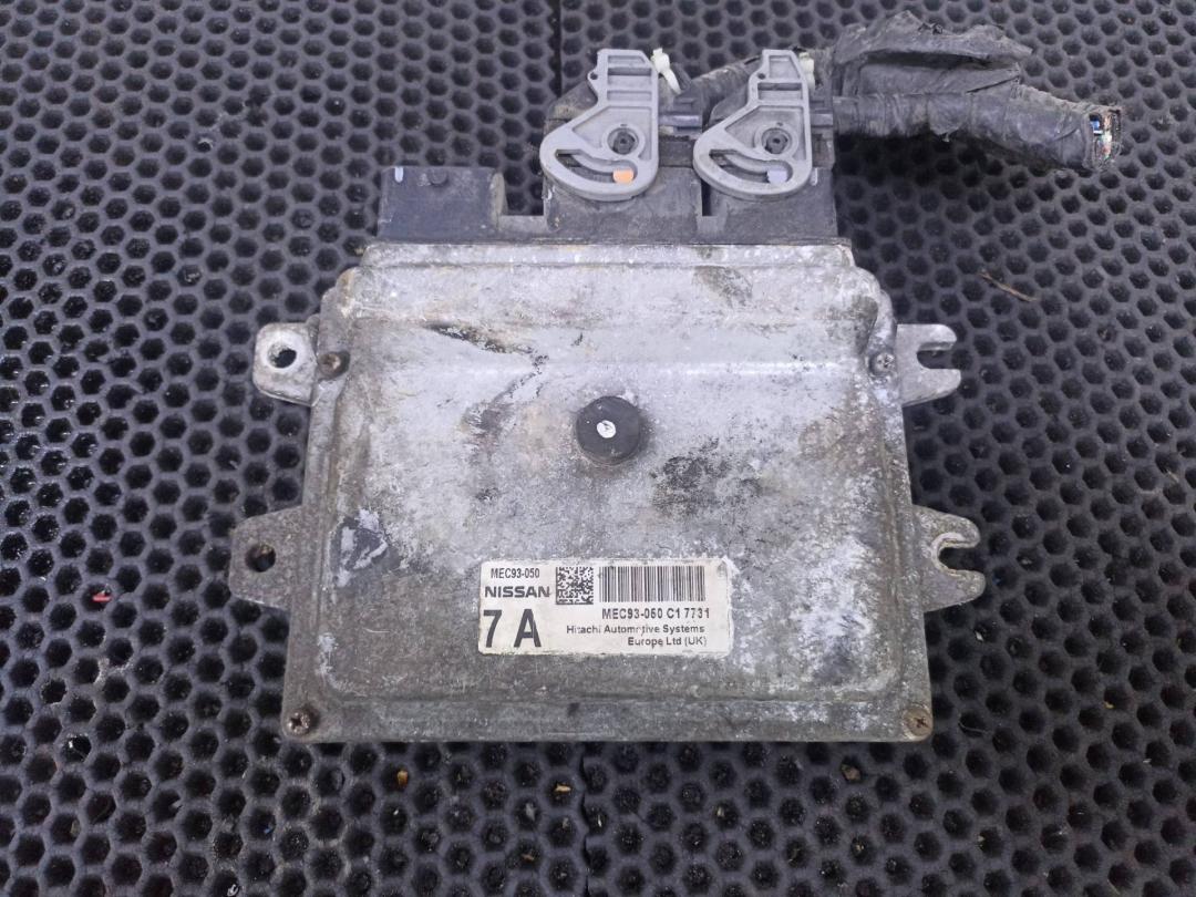 блок управления (другие) Nissan Almera N16 (2000 - 2003), MEC93050C1 - фото №1