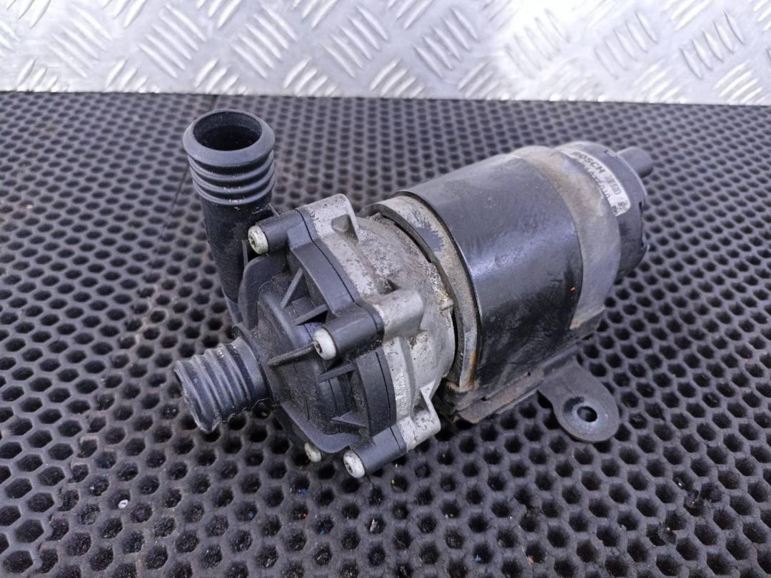 насос антифриза дополнительный Mercedes-Benz GLE W166 2017, A0005000386 - фото №1