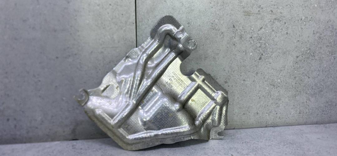 тепловой экран моторного отсека Mercedes-Benz GLE Coupe C292 (2015 - 2019), A2761502276 - фото №1