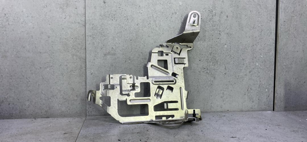 кронштейн блока управления Mercedes-Benz C-Класс W205/S205/C205 (2014 - 2018), A2055456300 - фото №1