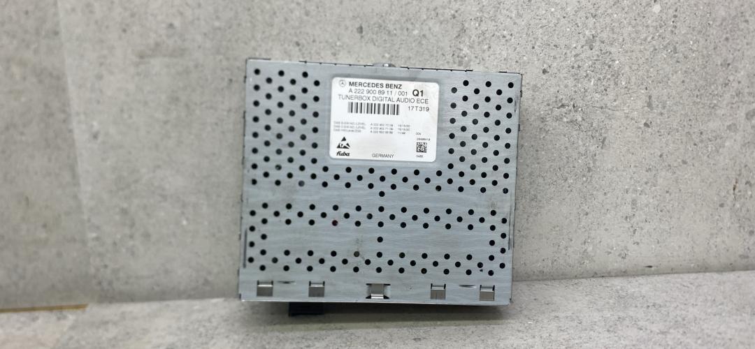 видеомодуль / TV-тюнер Mercedes-Benz E-Класс W213/S213/C238/A238 (2016 - 2020), A2229008911 - фото №1