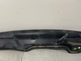 уплотнитель жабо Opel Astra J [рестайлинг] (2011 - 2015), 13271940