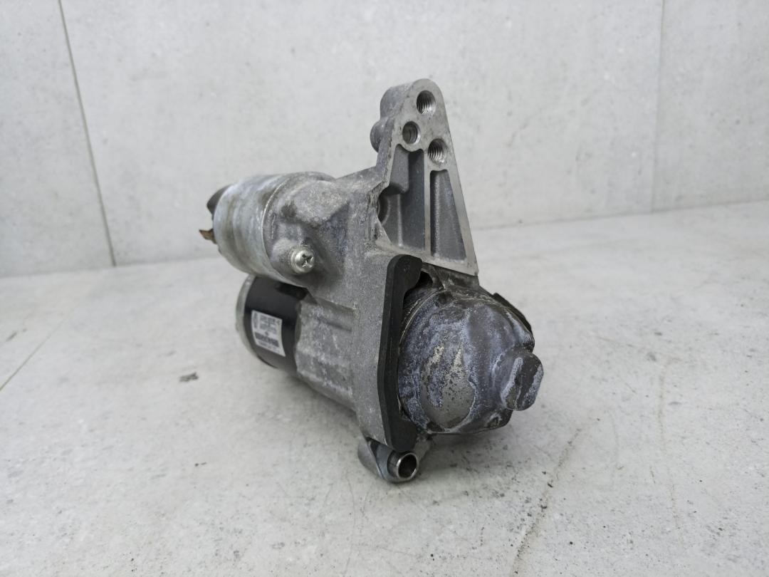 стартер Renault Scenic 4 поколение 2018, 1.2 л., H5F 408, бензин, 233000557R - фото №1