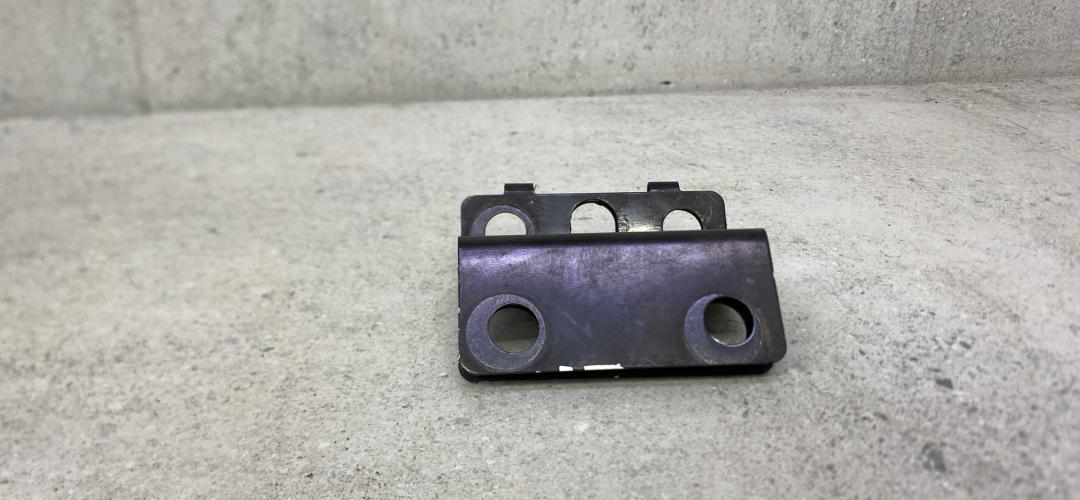 кронштейн передней панели (телевизора) Land Rover Range Rover Sport 2 поколение (2013 - 2017), CPLA8D069AC - фото №1