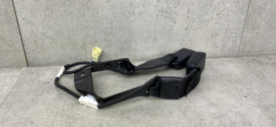 замок ремня безопасности Toyota Hilux 8 поколение 2017, 629926200B - фото №1