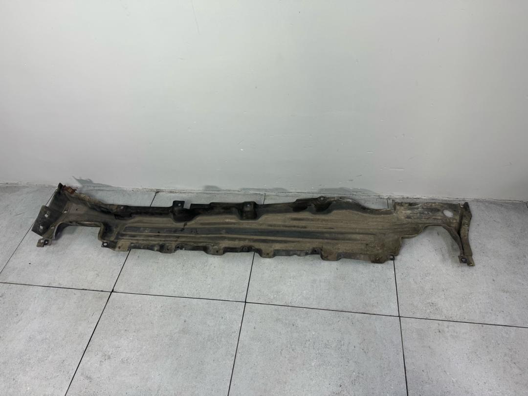 защита днища Land Rover Range Rover Sport 2 поколение 2016, 3.0 л., 306DT, дизель, LR090564 - фото №1